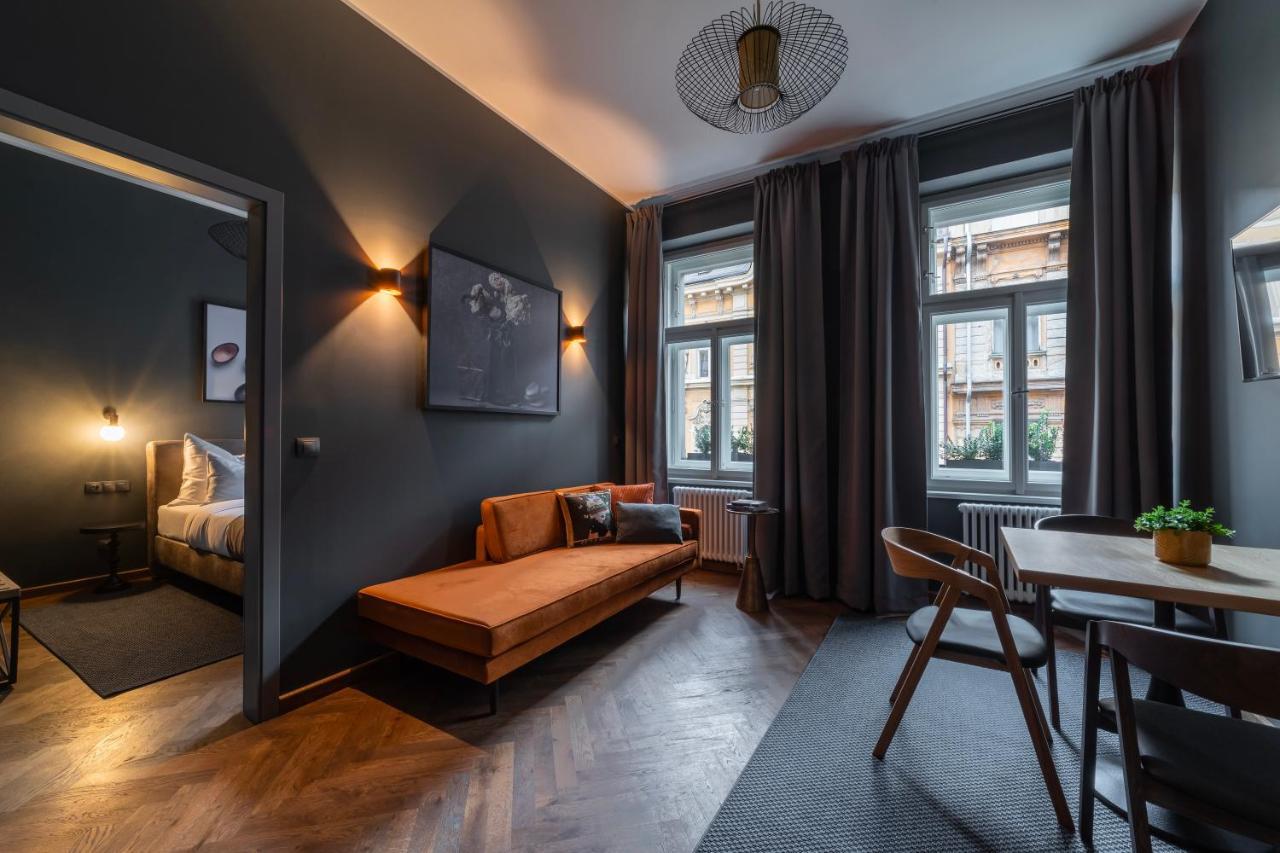 The Viaduct - Suites & More Прага Екстер'єр фото