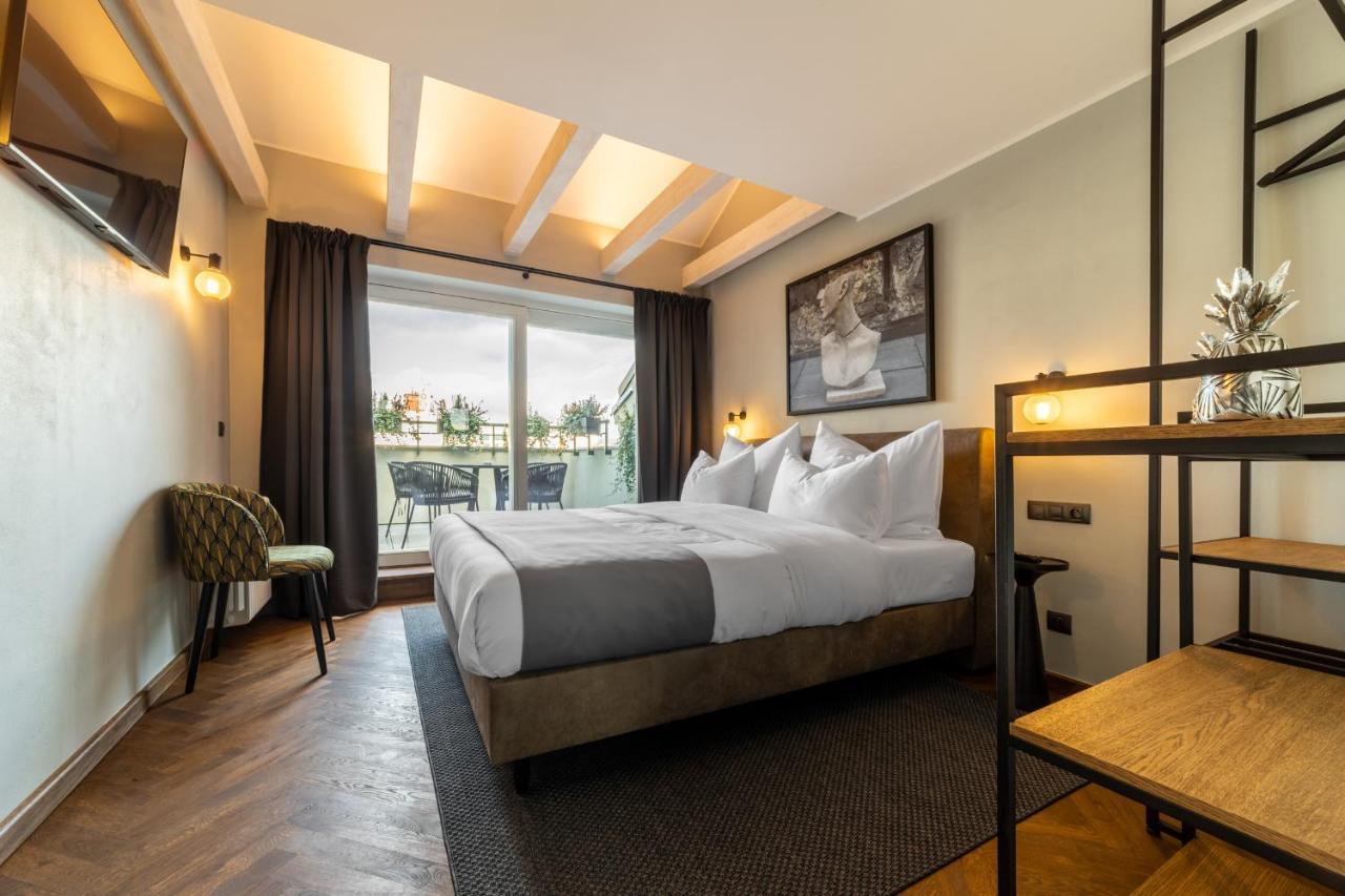 The Viaduct - Suites & More Прага Екстер'єр фото