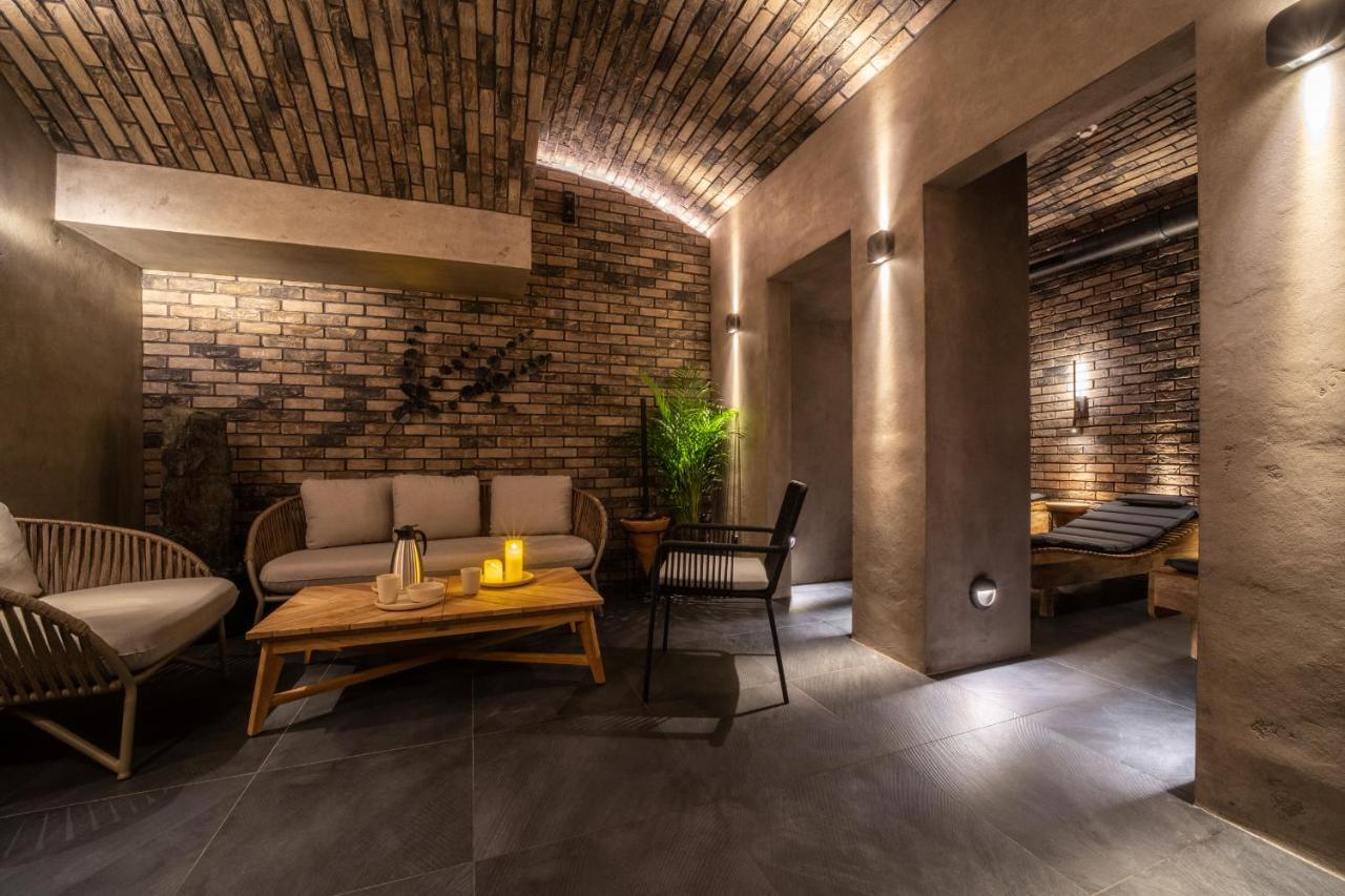 The Viaduct - Suites & More Прага Екстер'єр фото