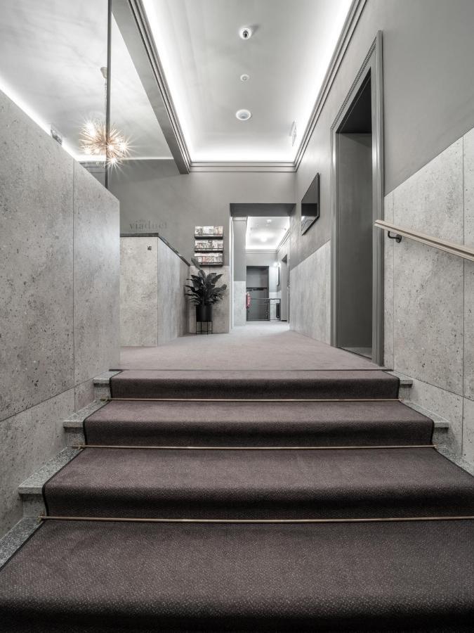 The Viaduct - Suites & More Прага Екстер'єр фото