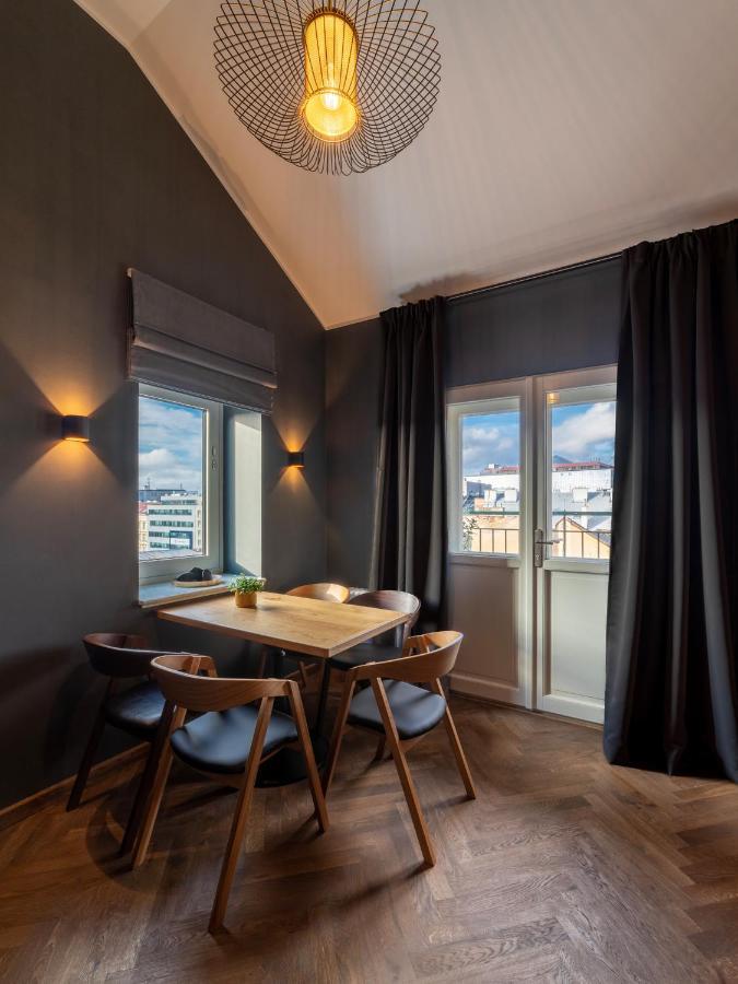 The Viaduct - Suites & More Прага Екстер'єр фото